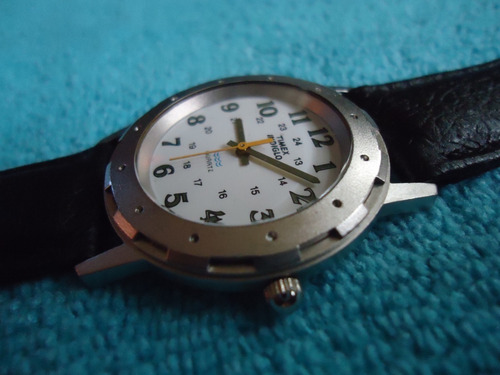 Timex Reloj Retro Para Dama (Usado)