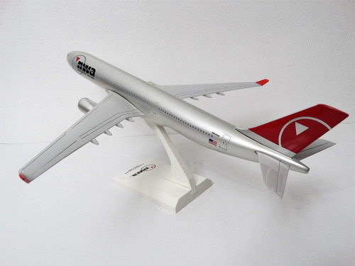Northwest Airlines Airbus A330-300 Avión A Escala Skymarks