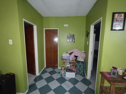 Venta Casa 3 Ambientes En Lote Propio Excelente Estado