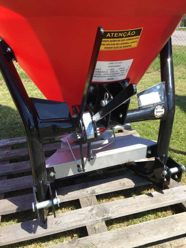 Fertilizadora Abonadora Agricola São Jose 600l Rdm