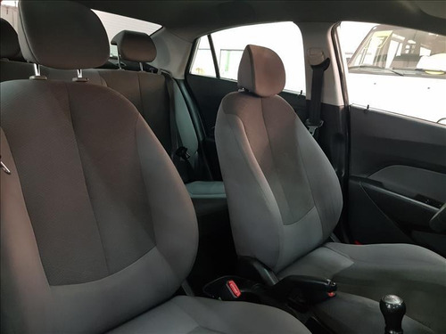 Imagem 4 de 8 de Hyundai Hb20s 1.0 Comfort Plus 12v