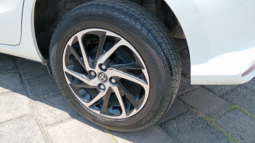 Toyota Yaris 1.5 5p S At Cvt