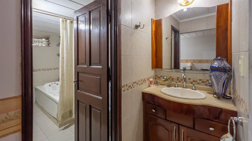 Venta Casa De 2 Plantas 4 Dormitorios En Arroyito