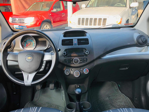 Imagen 11 de 15 de Chevrolet Spark 2017 1.4 Ltz Mt