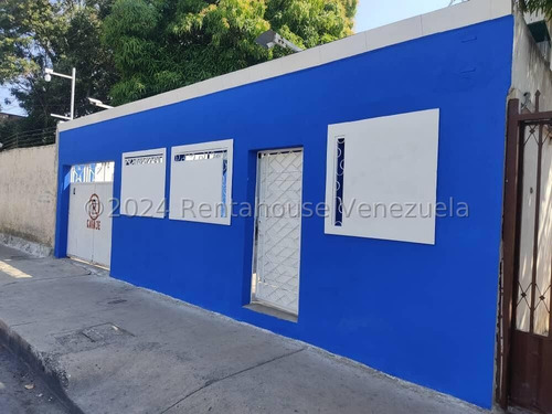 Casa Comercial En Venta En La Zona Oeste De Barquisimeto Cuenta Con Un 9 Habitaciones Y 9 Baños, Ideal Para Proyectos De Clínica, Posada, Hotel O Cualquier Actividad Comercial Gabriela C.