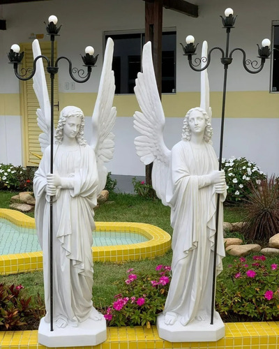 Conjunto Anjos Tocheiros 130cm Pó De Mármore Com Luminária