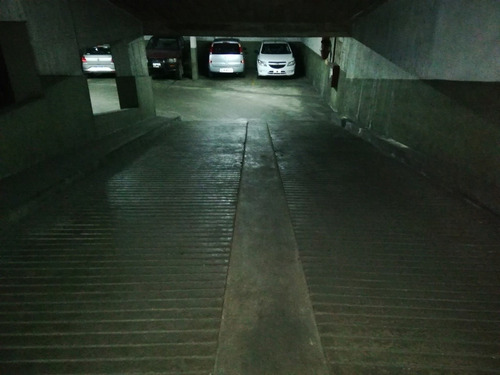 Imagen 7 de 16 de Excelente Cochera En Venta, En Palermo.!!!