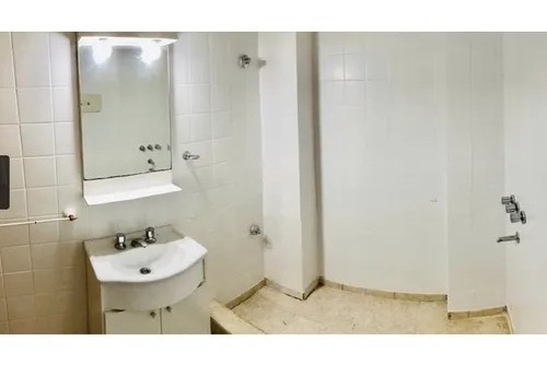 Imagen 3 de 5 de Departamento De 2 Ambientes En Venta - Moron Sur
