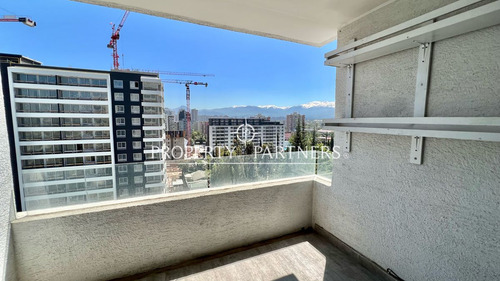 Propiedad En Arriendo En Calle Santa Cristina, Mac...