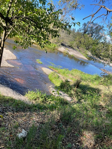 Terreno En Venta Con Costa De Rio - 3990 Metros - Escritura