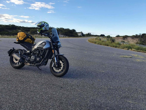 Imagen 6 de 9 de Benelli Leoncino 500