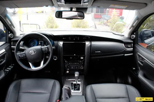 Toyota Fortuner Srv 2023