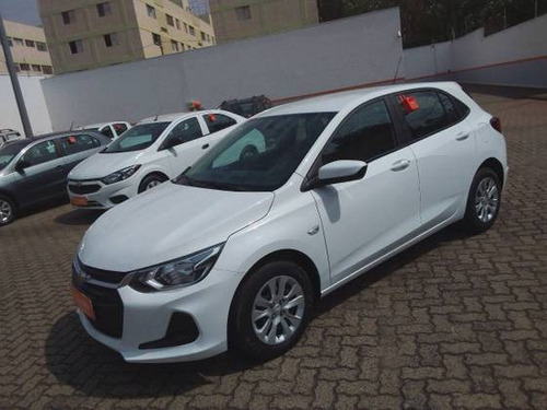 Imagem 4 de 9 de Chevrolet Onix 1.0 Flex Lt Manual