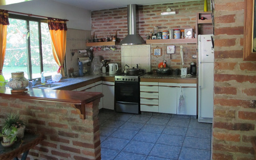 Excelente Casaquinta En Una Planta - En Venta