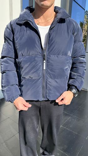 Campera Feel Good Puffer Azul Satinada Inflable Hombre
