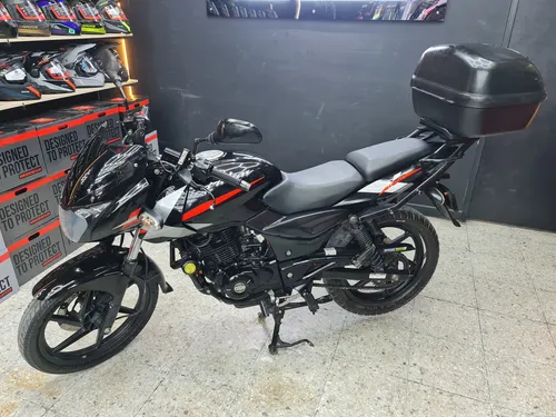 Bajaj Pulsar 180 Fi 2023