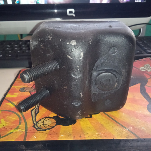 Base Motor Derecha Mazda B3000-b4000-navajo / 25$