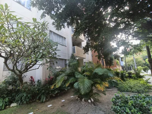 Apartamento En Venta En Conquistadores. Cod V12345