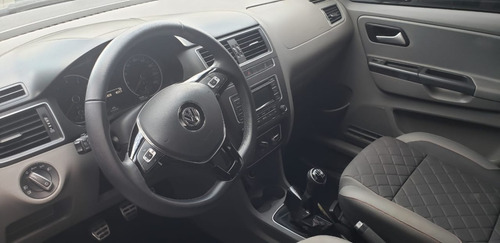 Robayna Volkswagen Fox 1.6 Highline Año 2016 Gris