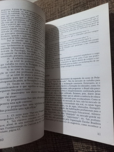Educação: Do Senso Comum À Consciência Filosófica - 14 A