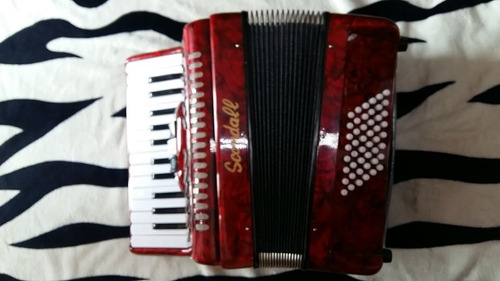 Espectacular Acordeon Scandall, De 48 Bajos Y 3 Registros