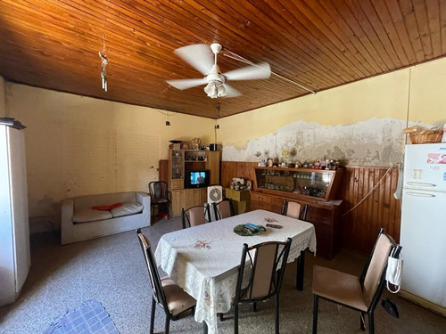 Imagen 6 de 11 de Casa Centrica De Dos A Tres Dormitorios