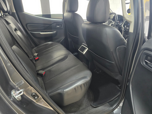 Mitsubishi L200 2.4 Triton Sport Hpe S Cab. Dupla 4x4 Aut. 4p