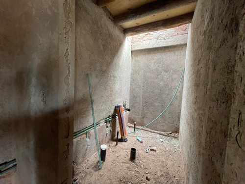 Casa En Venta - Bº La Quebrada - Lujan