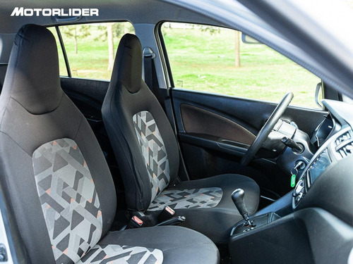 Imagen 10 de 25 de Suzuki Celerio 1.0 Gl At Extra Full | Permuta / Financia