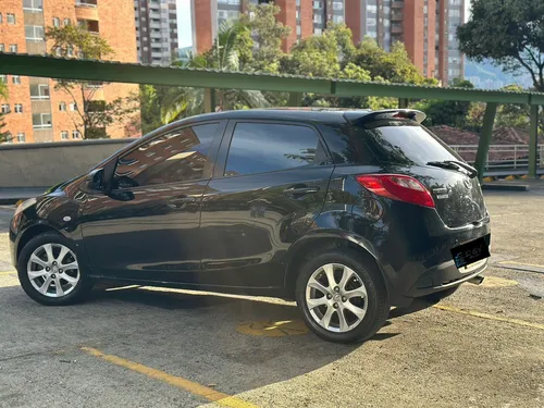 Mazda 2 2010 Automatico