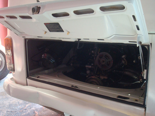 Volkswagen Kombi 1.6 Carat 3p