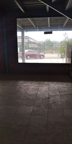 Imagen 7 de 10 de Alquiler Local Comercial Avenida Michelena Cerca De Epa