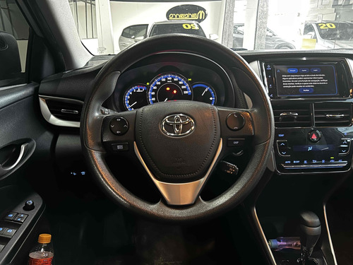 Toyota Yaris Sedán 1.5 16V FLEX SEDAN XL PLUS CONNECT MULTIDRIVE