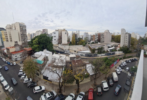Dorrego 2400 Y Av. Cabildo. Torre Hollywood. Piso 6 Al Frente Con Vista Abierta. 2 Ambientes. 53 M2. Balcón Corrido Cochera Fija Y Cubierta. Amenities: Pileta Con Deck. Solarium. Terraza Con Parrilla.