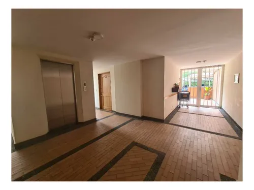 Arriendo Apartaestudio Con Amplias Terrazas En Loma De Los Bernal
