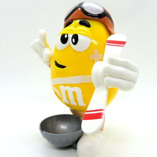 M&m Mym Dispenser Amarillo Aviador 16cm Funciona 6 Madtoyz