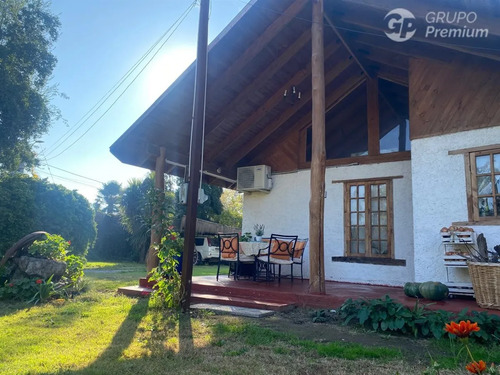 Parcela Ecuestre Consolidada Con Casa Y Equipamiento Complet