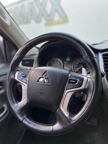 Imagem 7 de 12 de Mitsubishi L200 2.4 Triton Sport Hpe Cab. Dupla 4x4 Aut. 4p