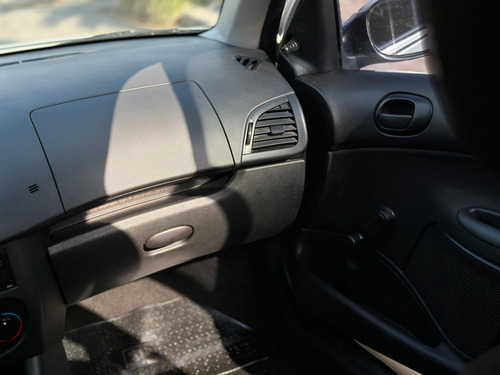 Peugeot 207 1.4 Active 75cv