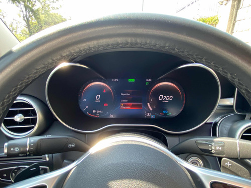 Mercedes-benz C200 Sport Hybrid.