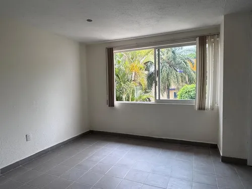 Casa Remodelada | Lomas De Cortes