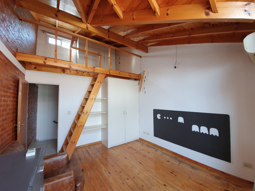 Depto Interno, Tipo Duplex Dos Amb Con Entrepiso.