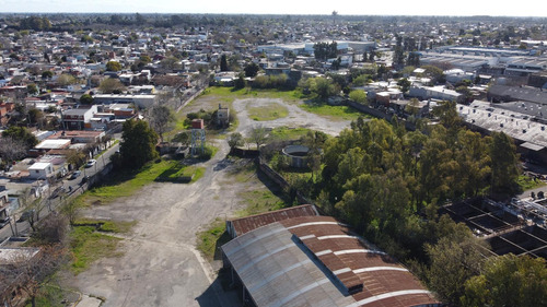 Alquiler Terreno Industrial En Hurlingham De 6.147 M2