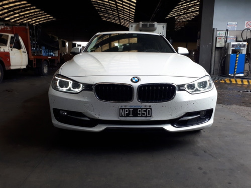 Imagen 2 de 15 de Bmw Serie 3 2014 2.0 328i Sedán Sport 245cv