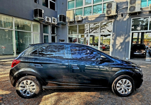 Imagen 4 de 14 de Chevrolet Onix 1.4 5ptas Lt 2017 68.000km Fcio T/usado