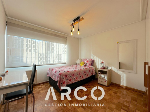 En Venta Casa Completamente Remodelada. Ñuñoa