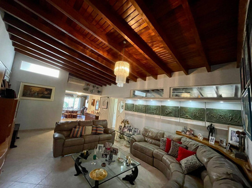 Imagen 5 de 22 de Casa En Venta Guataparo Country Club
