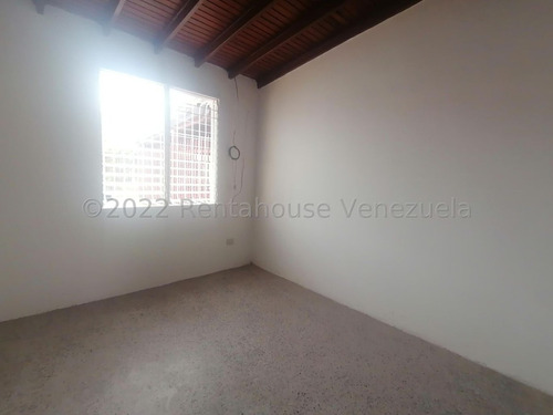 Imagen 10 de 30 de Casas En Venta En El Paraiso, Cabudare, Lara / Código Flex: 22-25101 & 0424 556 57 59 Monica C-