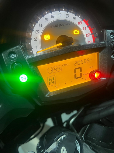 Imagen 6 de 18 de Kawasaki Versys 650 - 2017 - Exc. Estado En Stg Motosport