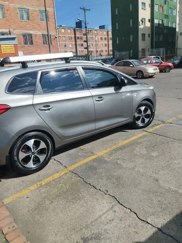 Kia Carens 2.0 Suv Ex